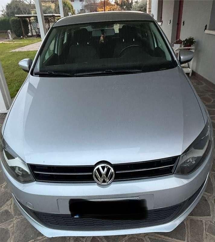 Grigio Usata 2013 VW Polo Sound Berlina | 7500 € (Buon prezzo) - Immagine 1/4