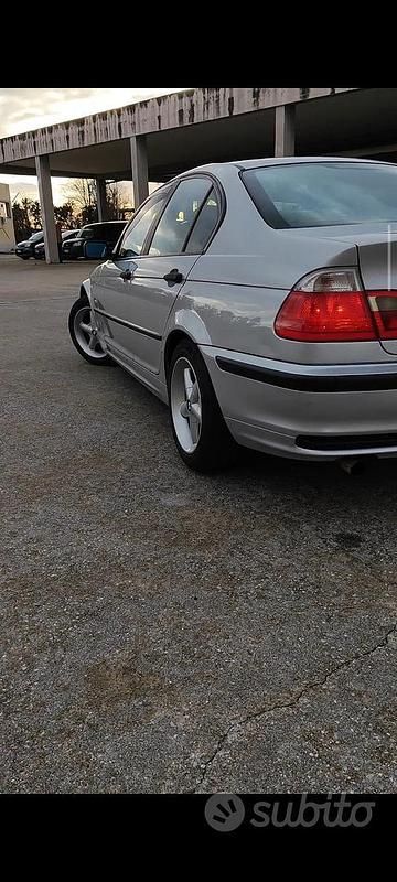 Usata BMW 318 1998 Grigio Berlina