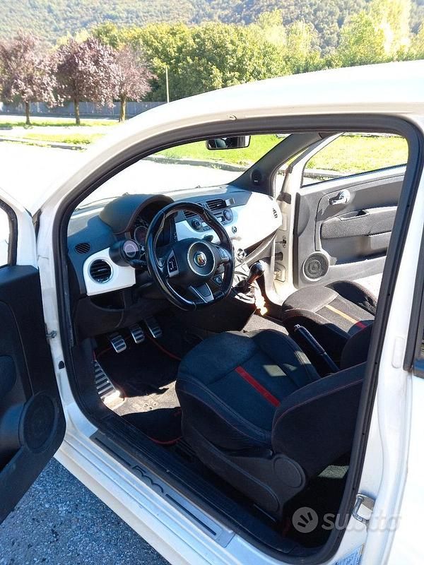 Usata Abarth 500 135 CV (99 kW) 2009 Bianco Utilitaria