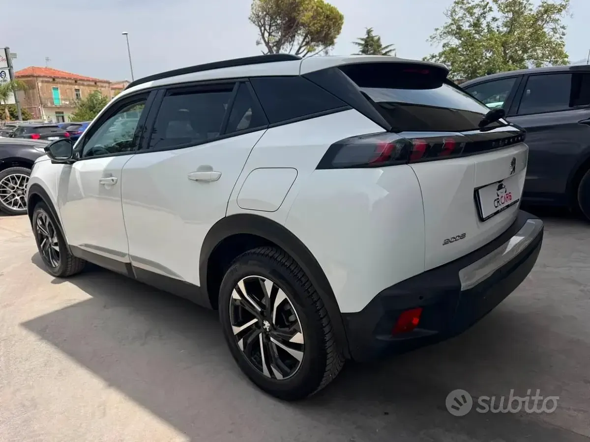 Usata Peugeot 3008 Allure 131 CV (96 kW) 2021 Bianco SUV