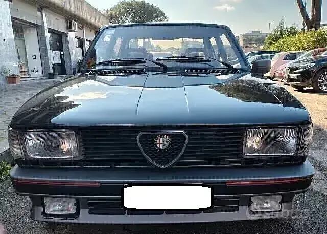 Usata Alfa Romeo Giulietta 170 CV (125 kW) 1987 Grigio Berlina