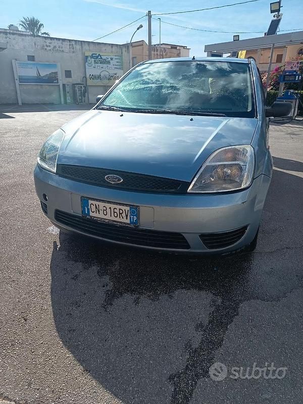 Usata Ford Fiesta 2004 Utilitaria