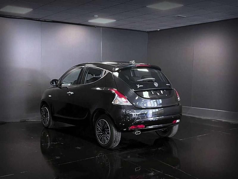 Usata Lancia Ypsilon S 69 CV (50 kW) 2022 Nero Utilitaria