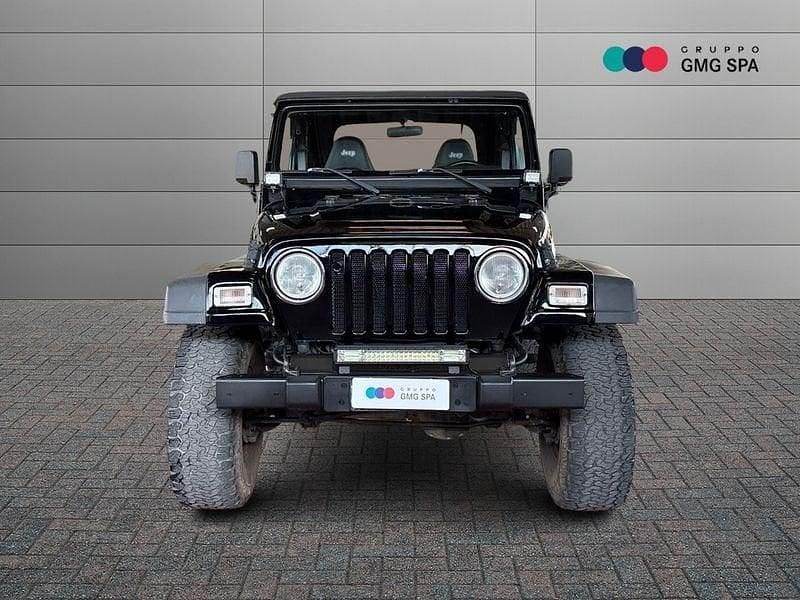 Usata Jeep Wrangler 118 CV (86 kW) 1998 Nero SUV