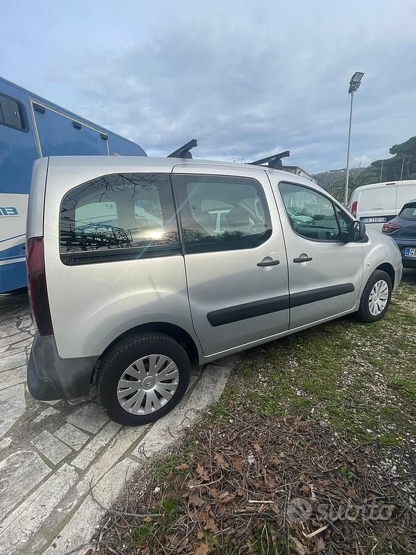 Usata Citroën Berlingo Feel 102 CV (75 kW) 2018 Argento Monovolume