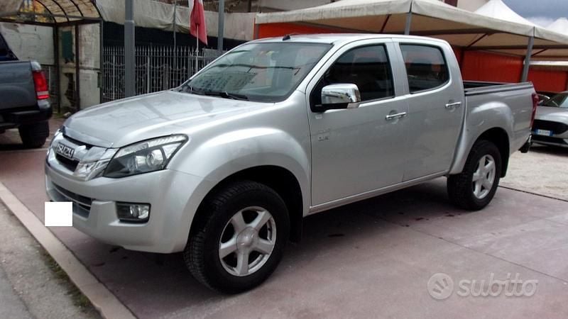 Usata Isuzu D-Max 163 CV (119 kW) 2012 Grigio Pick-up
