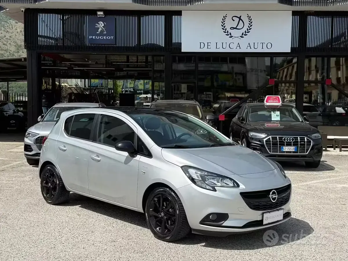 Usata Opel Corsa Innovation 69 CV (50 kW) 2019 Grigio Utilitaria