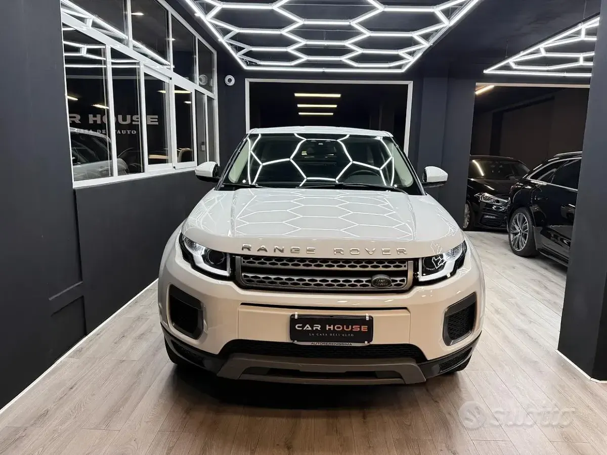 Usata Land Rover Range Rover evoque 150 CV (110 kW) 2016 Bianco SUV