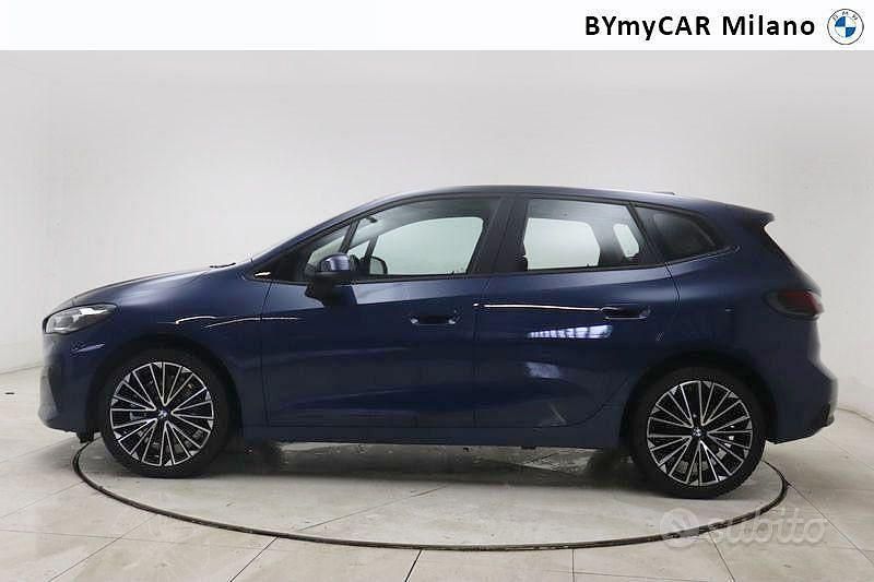 Usata BMW 223 Active Tourer Efficient Dynamics 204 CV (150 kW) 2023 Blu Monovolume