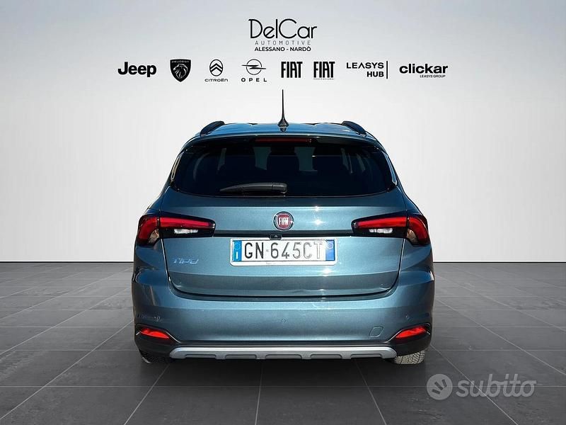 Usata Fiat Tipo Cross 131 CV (96 kW) 2023 Blu/azzurro Station wagon