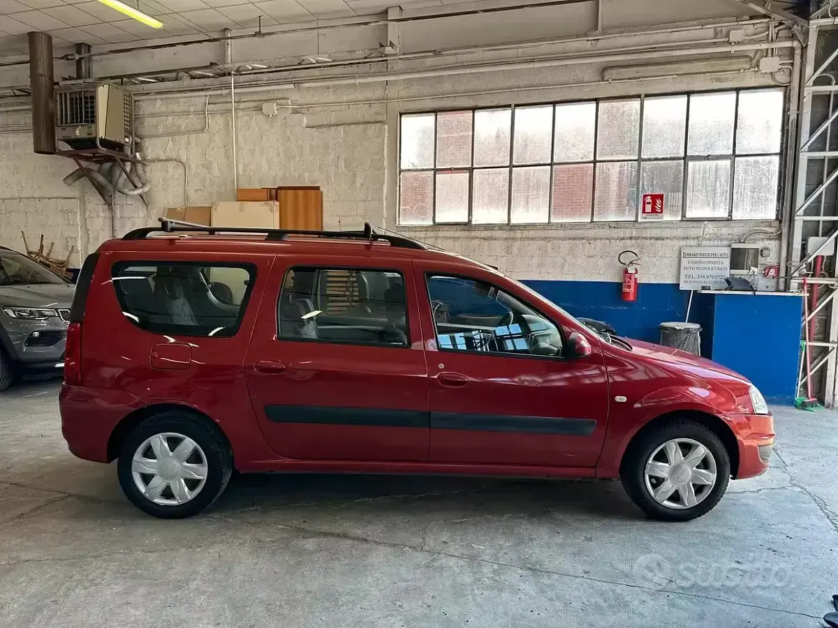 Usata Dacia Logan MCV 82 CV (60 kW) 2011 Rosso Station wagon