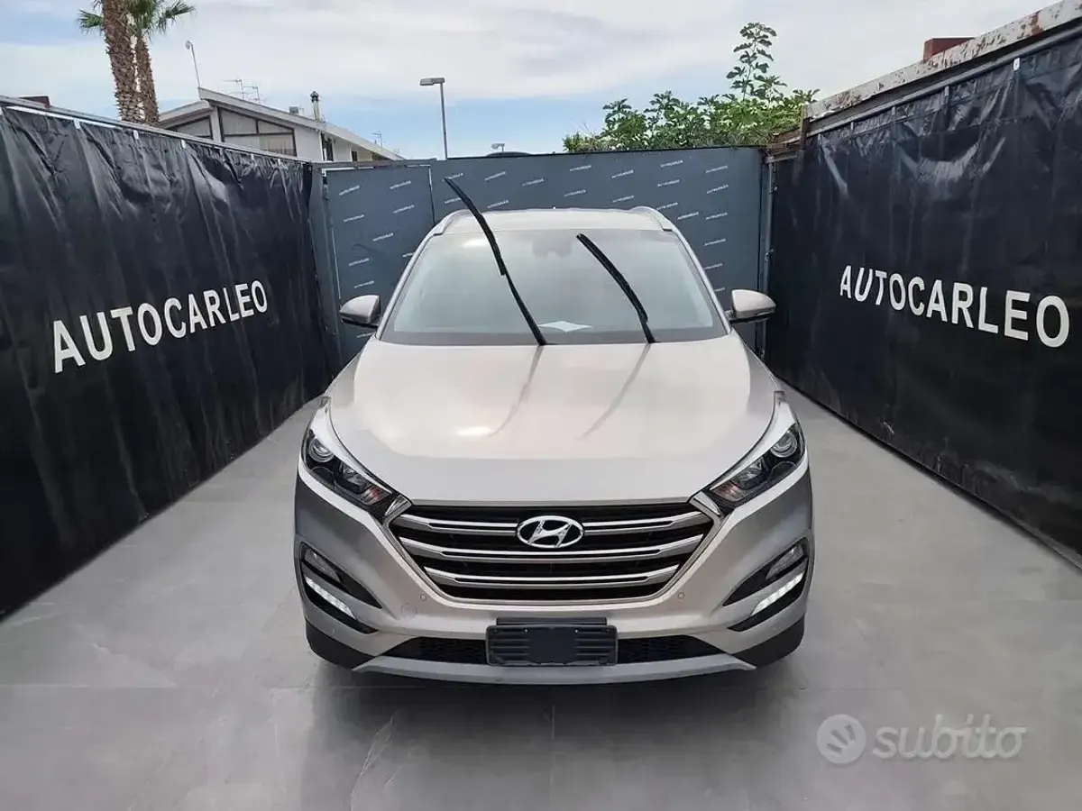 Usata Hyundai Tucson Xpossible 116 CV (85 kW) 2016 Grigio perla SUV