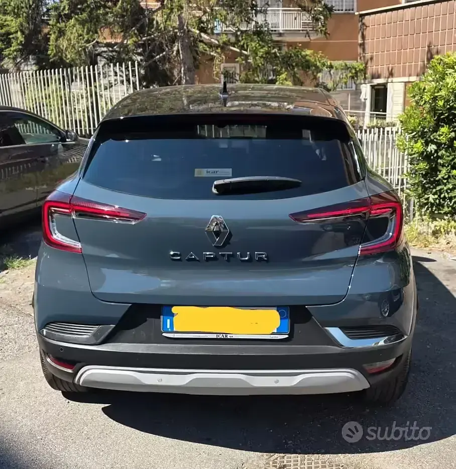 Usata Renault Captur 101 CV (74 kW) 2023 Nero SUV