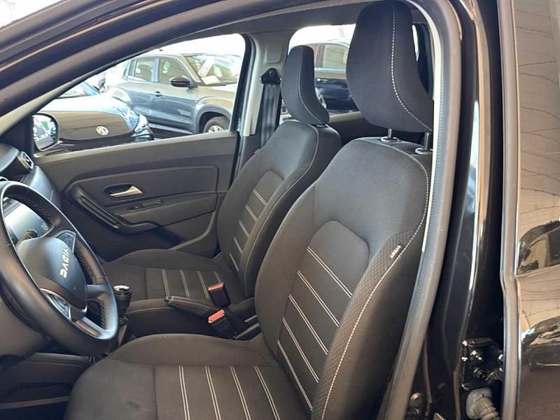 Usata Dacia Duster Comfort 116 CV (85 kW) 2023 Nero SUV