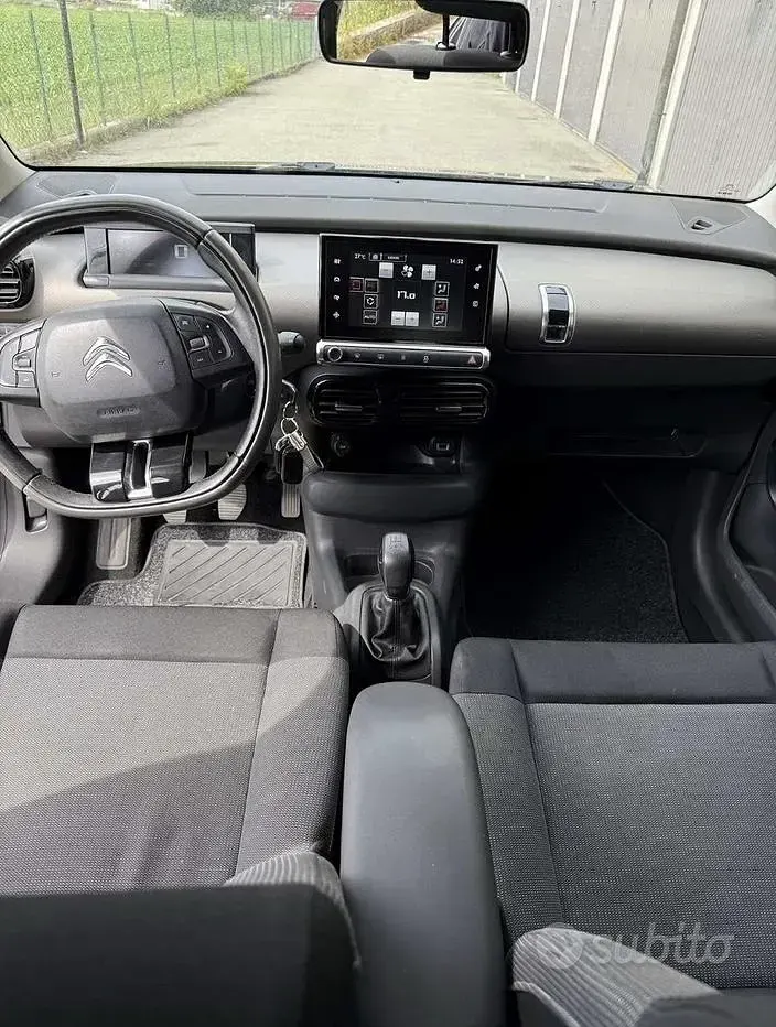 Usata Citroën C4 Cactus 110 CV (80 kW) 2015 Nero Utilitaria