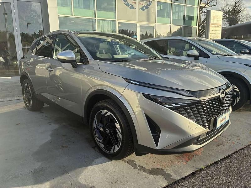 Usata Nissan Qashqai N-Connecta 158 CV (116 kW) 2025 Argento SUV