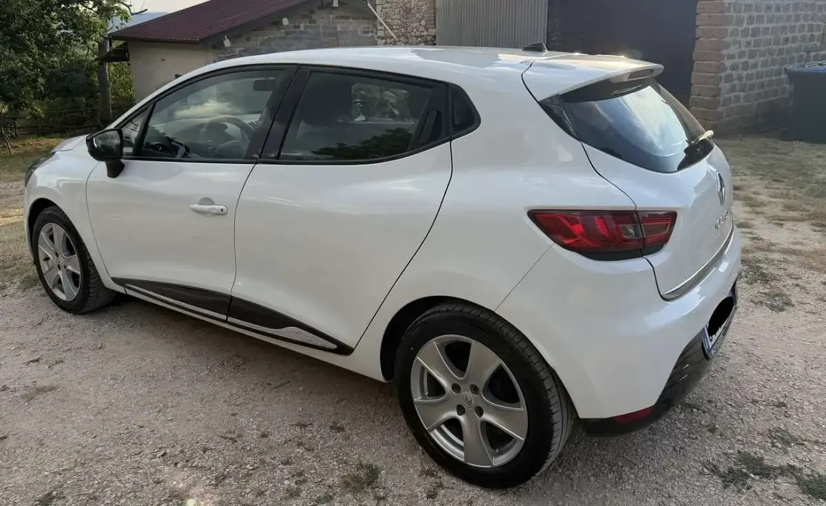 Usata Renault Clio IV 75 CV (55 kW) 2013 Bianco Berlina