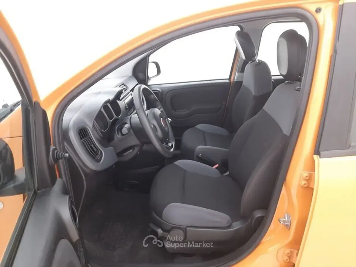 Usata Fiat Panda 69 CV (50 kW) 2020 Arancione Utilitaria