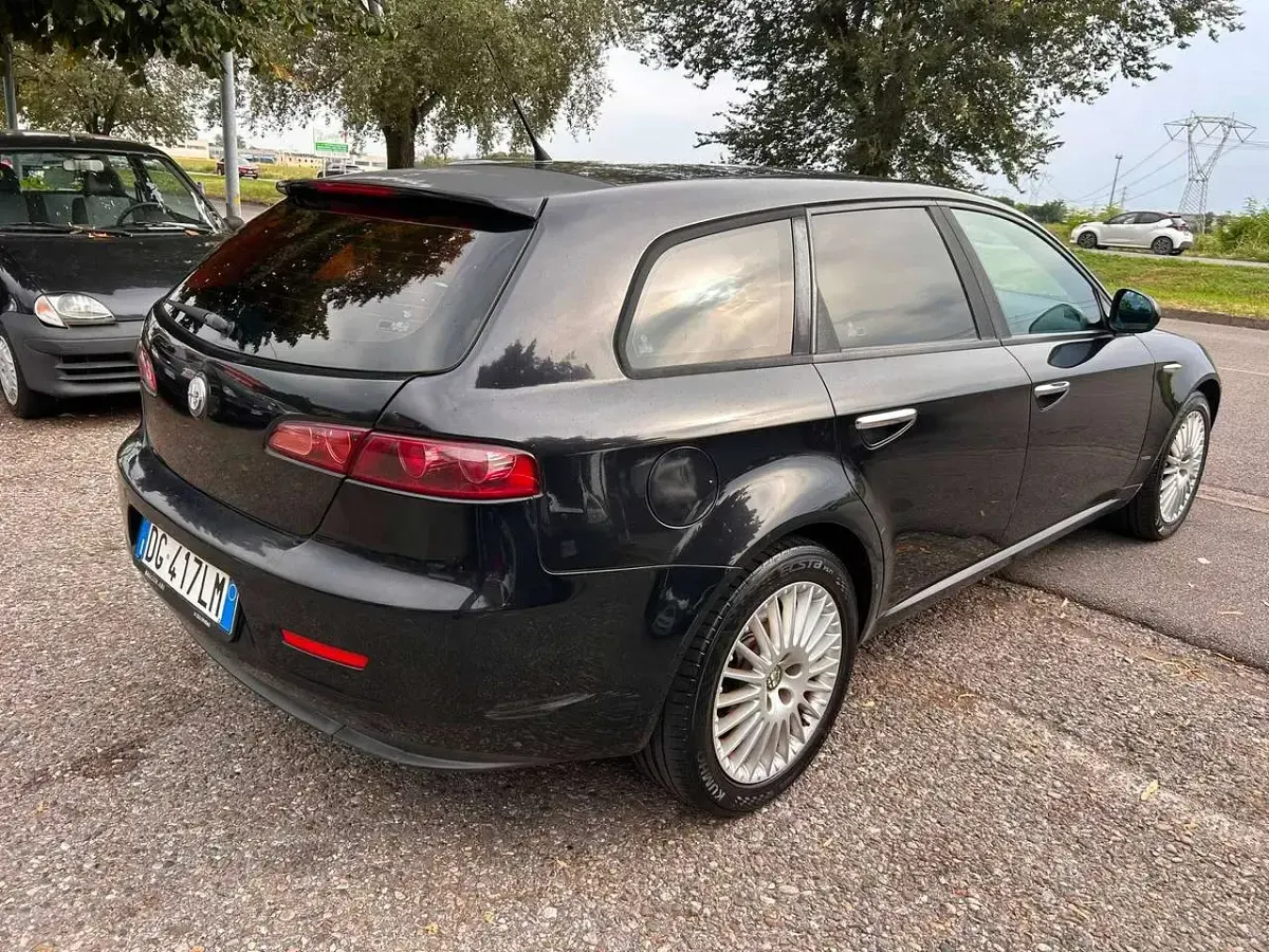 Usata Alfa Romeo 159 150 CV (110 kW) 2007 Nero Station wagon