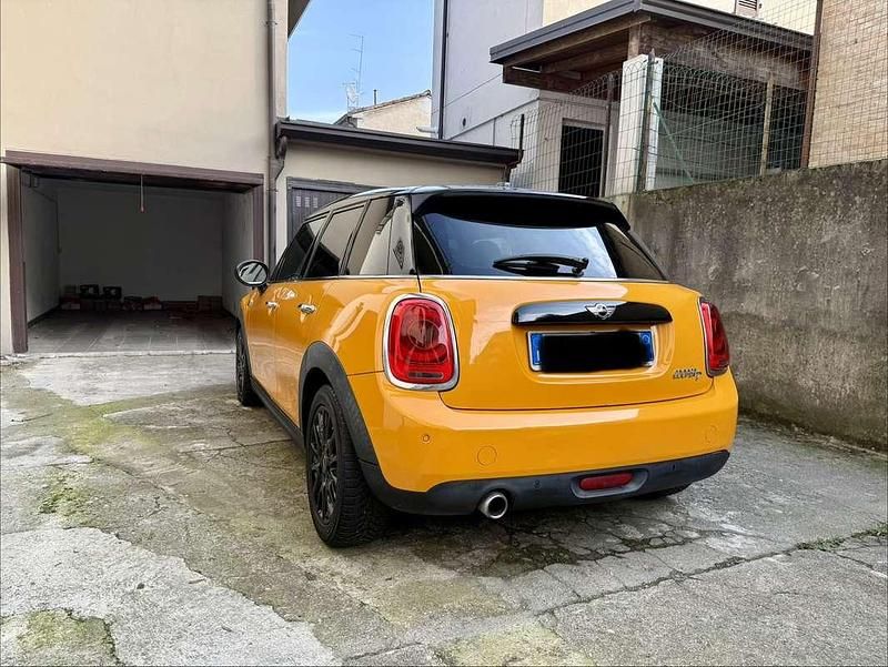 Usata Mini Cooper D Hype 116 CV (85 kW) 2016 Utilitaria