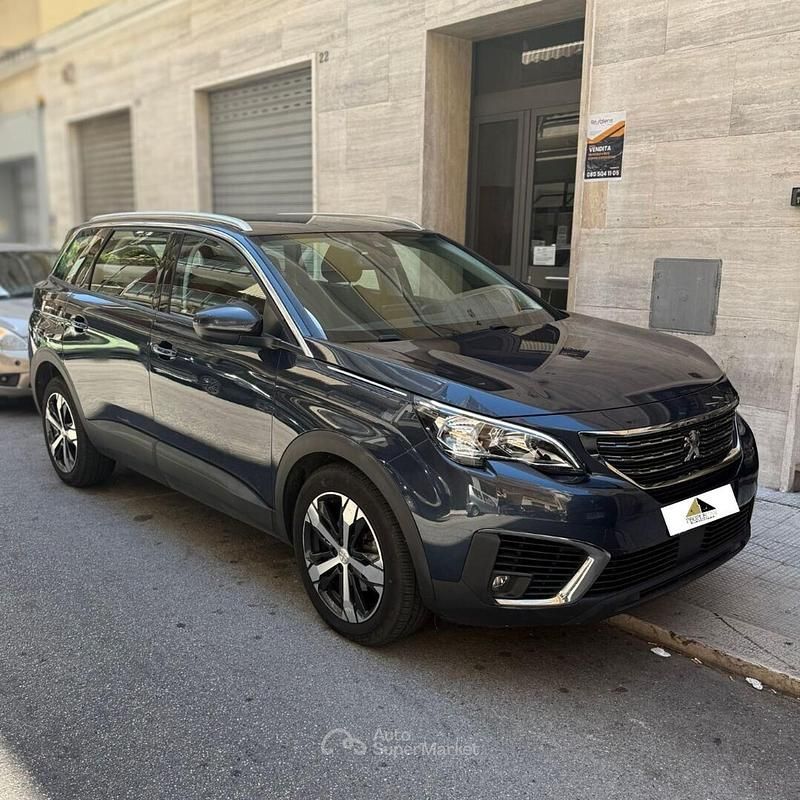 Usata Peugeot 5008 Allure 131 CV (96 kW) 2018 Blu Monovolume