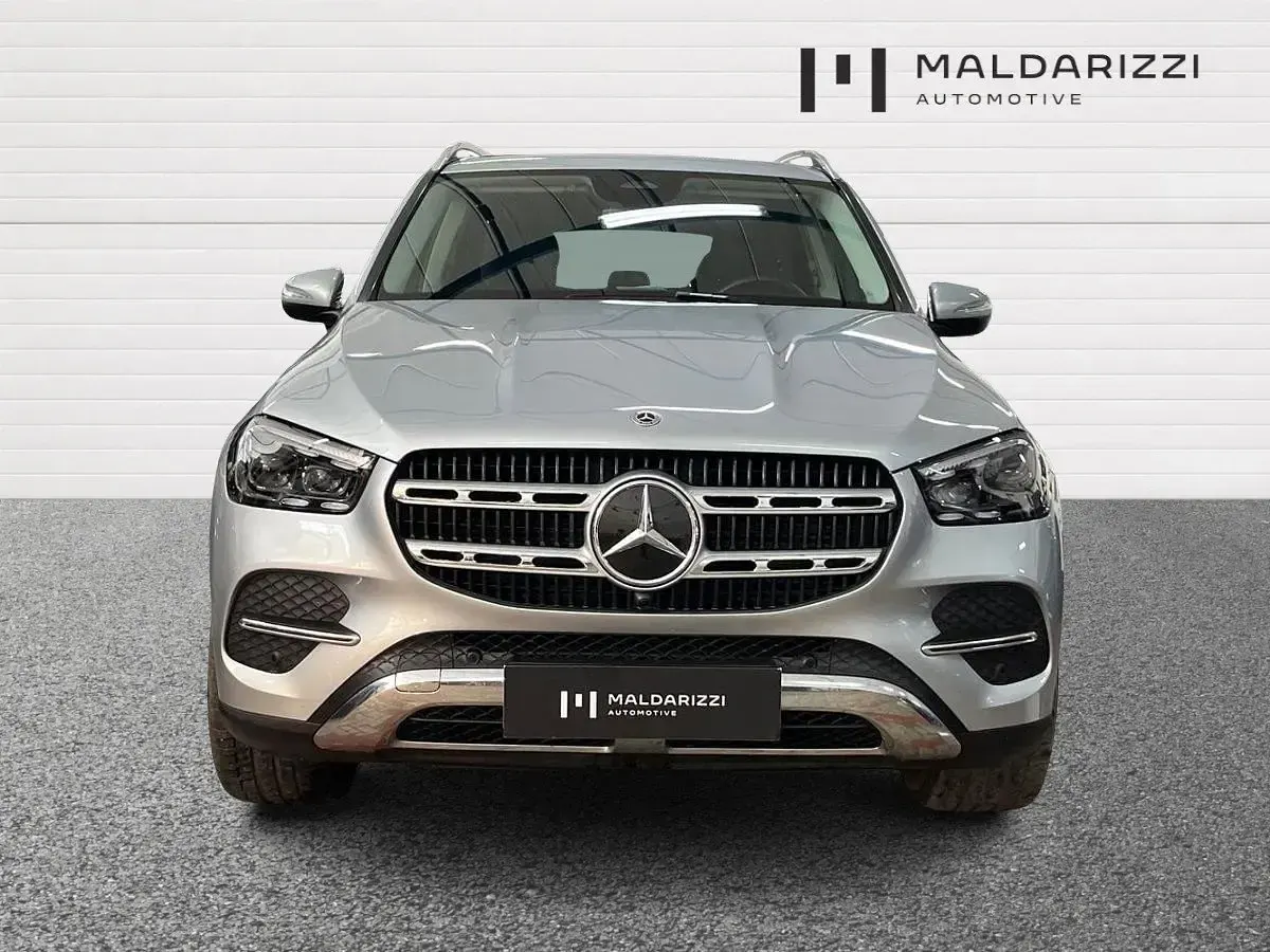 Usata Mercedes GLE300 Advanced 269 CV (197 kW) 2025 Argento high tech SUV