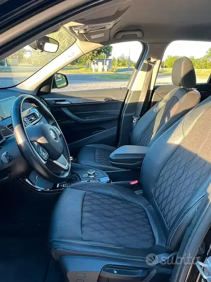 Usata BMW X1 150 CV (110 kW) 2019 Nero SUV