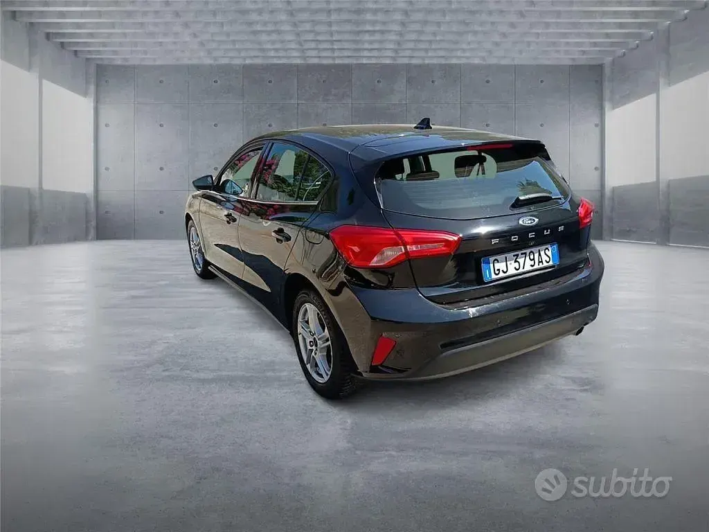 Usata Ford Focus Business Edition 120 CV (88 kW) 2022 Nero Berlina