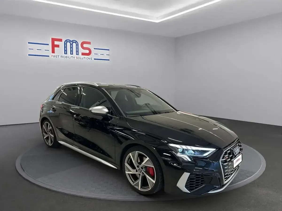 Usata Audi A3 Sportback 310 CV (228 kW) 2024 Nero mito metallizzato Utilitaria