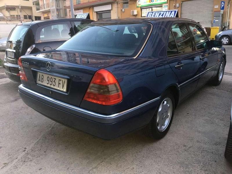 Usata Mercedes C200 Elegance 136 CV (100 kW) 1994 Berlina