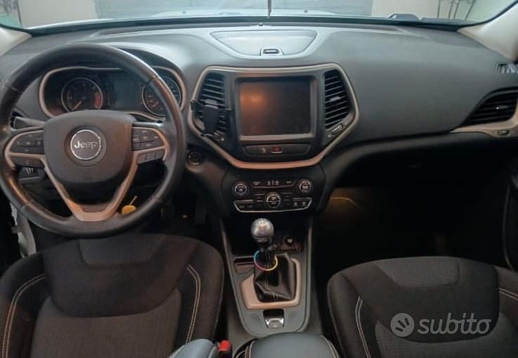 Usata Jeep Cherokee 140 CV (102 kW) 2015 Bianco SUV