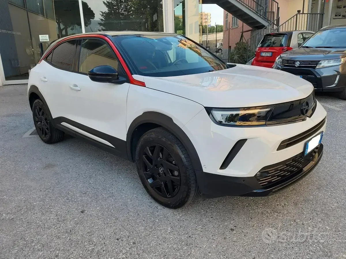 Usata Opel Mokka Elegance 101 CV (74 kW) 2023 Bianco SUV