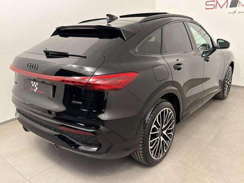 Nuova Audi Q5 Sportback S-Line 204 CV (150 kW) 2026 Nero mythos SUV