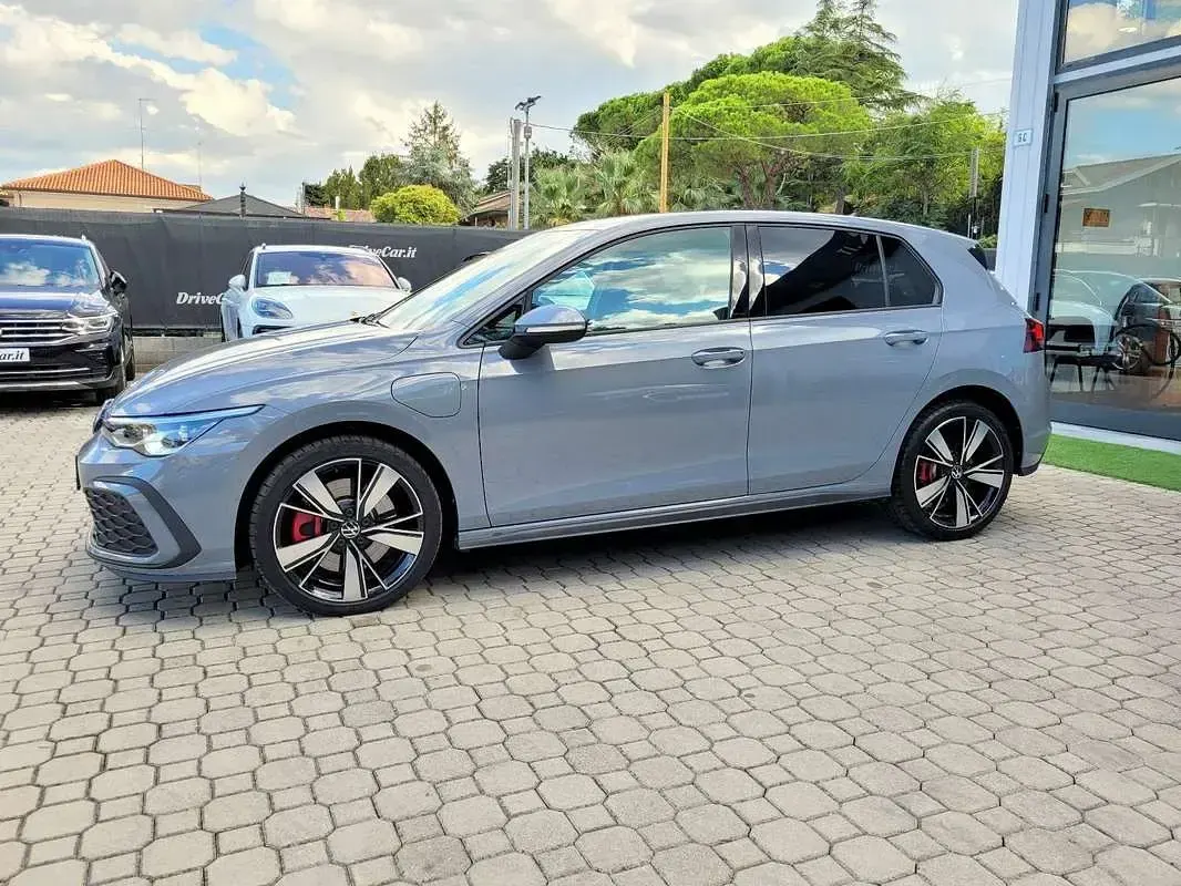 Usata VW Golf VIII GTE 150 CV (110 kW) 2021 Grigio Berlina