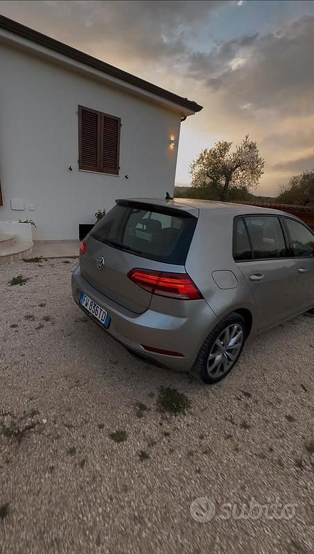 Usata VW Golf VII 116 CV (85 kW) 2019 Grigio Berlina
