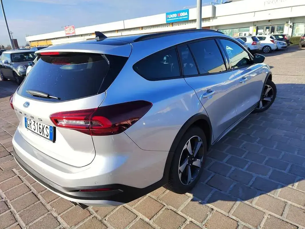 Usata Ford Focus Active 116 CV (85 kW) 2023 Argento Station wagon