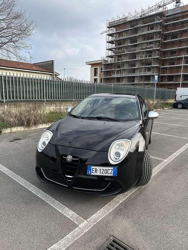 Usata Alfa Romeo MiTo Super 69 CV (50 kW) 2013 Nero Utilitaria