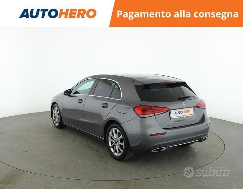 Usata Mercedes A200 163 CV (119 kW) 2018 Grigio Berlina