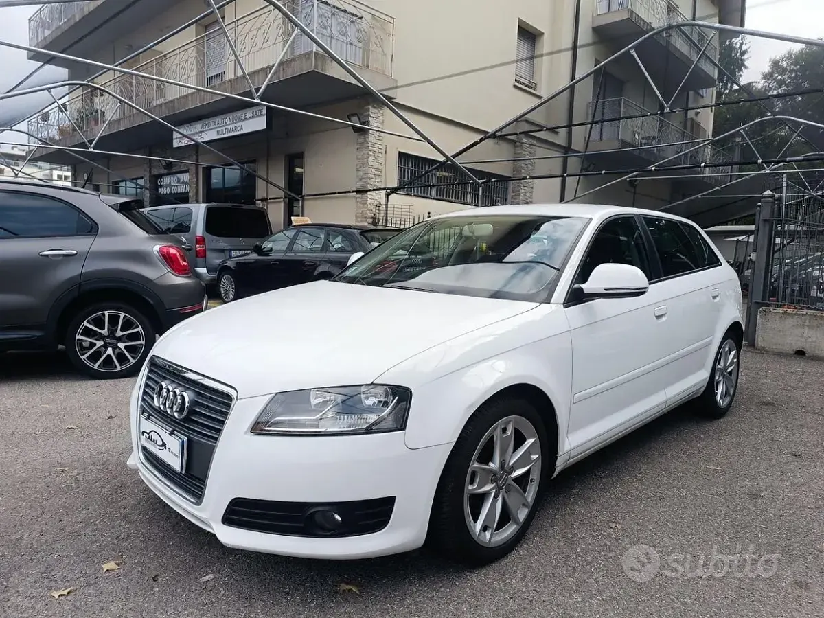 Usata Audi A3 Sportback Ambition 140 CV (102 kW) 2009 Bianco Utilitaria