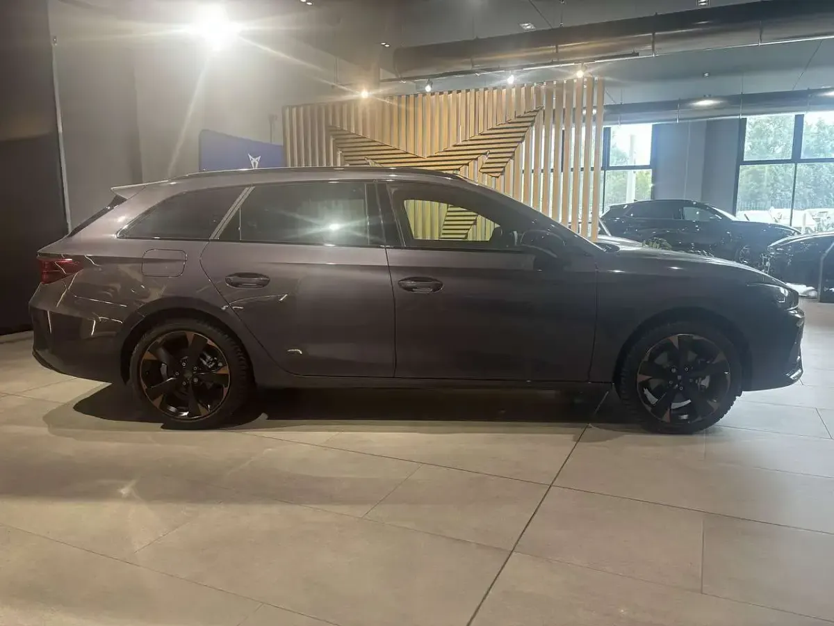 Nuova Cupra Leon 150 CV (110 kW) 2026 Grigio Station wagon