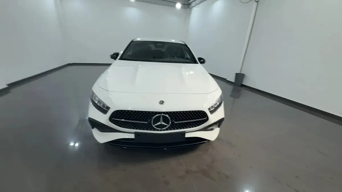 Nuova Mercedes A200 AMG line 150 CV (110 kW) 2026 Bianco polare