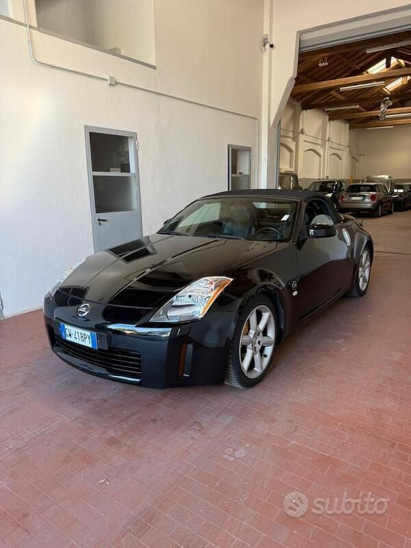Nero Usata 2005 Nissan 350Z Cabrio | 23.700 € (Cara) - Immagine 1/4