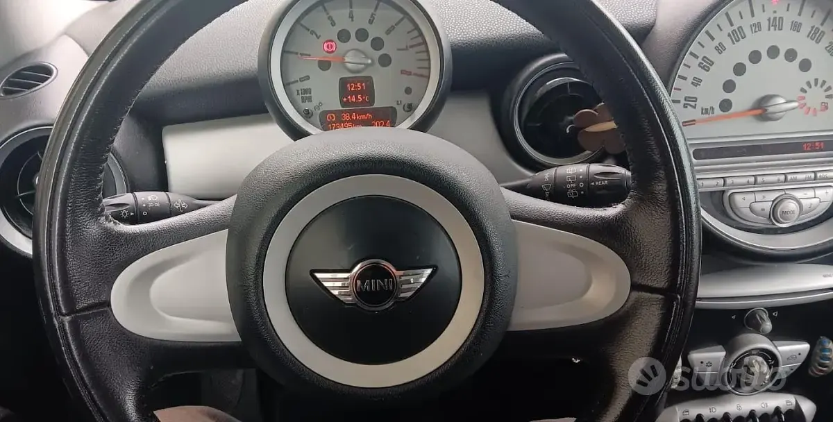 Usata Mini ONE 75 CV (55 kW) 2010 Grigio Utilitaria