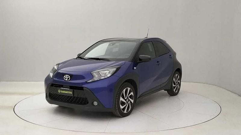 Usata Toyota Aygo Trend 72 CV (52 kW) 2023 Blu Utilitaria