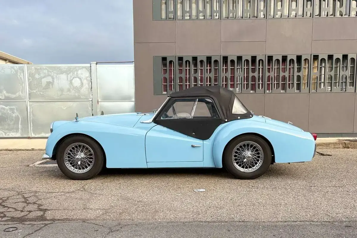 Usata Triumph TR3 101 CV (74 kW) 1961 Blu/azzurro Cabrio