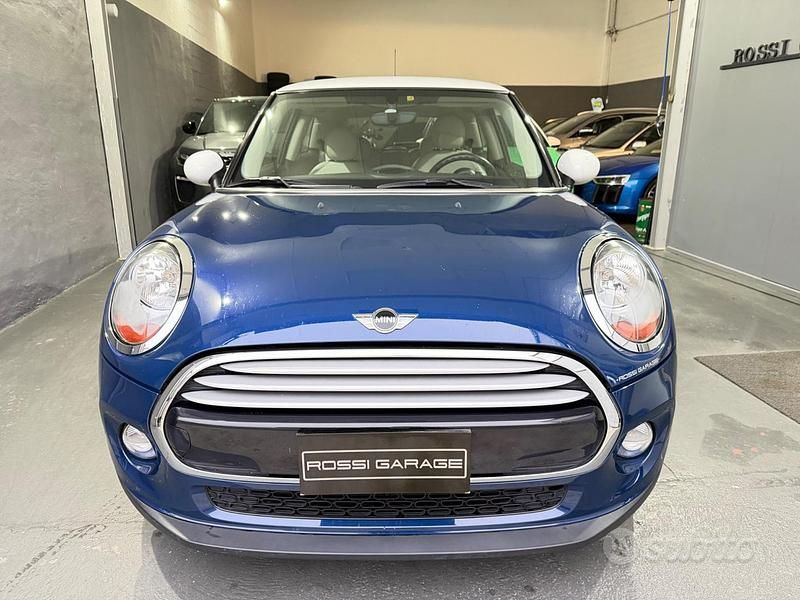 Usata Mini Cooper D 116 CV (85 kW) 2014 Blu Utilitaria