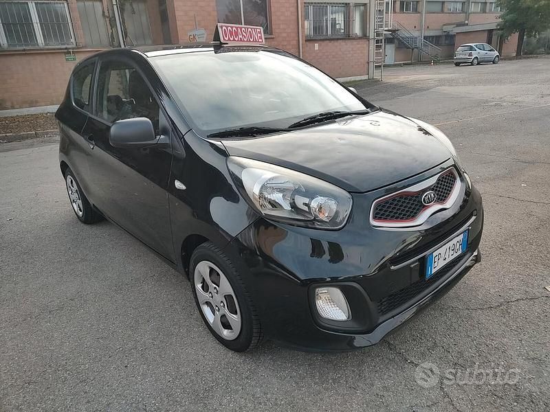 Usata Kia Picanto Urban 85 CV (62 kW) 2012 Nero Utilitaria