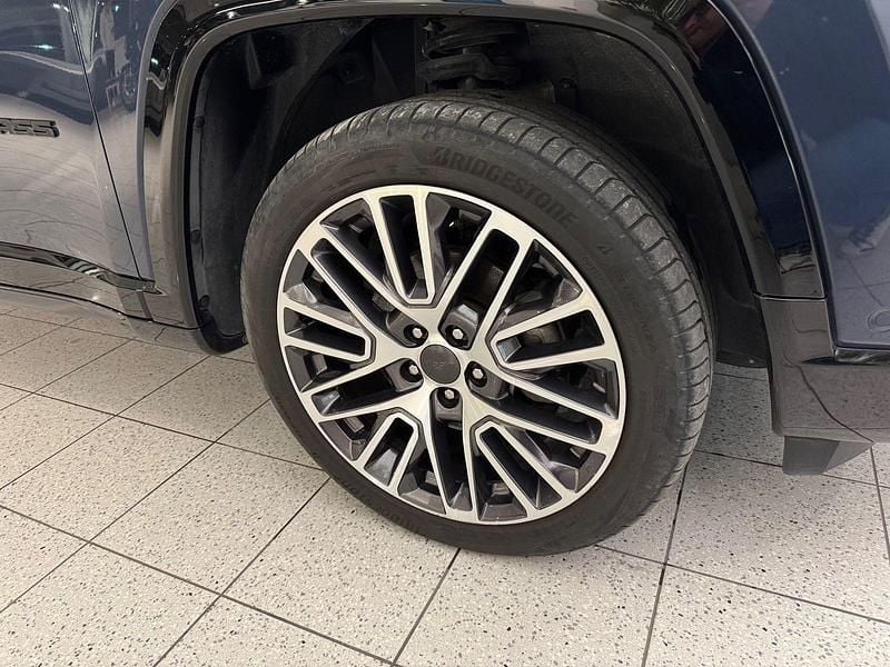 Usata Jeep Compass Summit 130 CV (95 kW) 2024 Blu shane tetto nero SUV