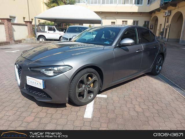 Usata Alfa Romeo Giulia Sprint 160 CV (117 kW) 2020 Grigio Berlina