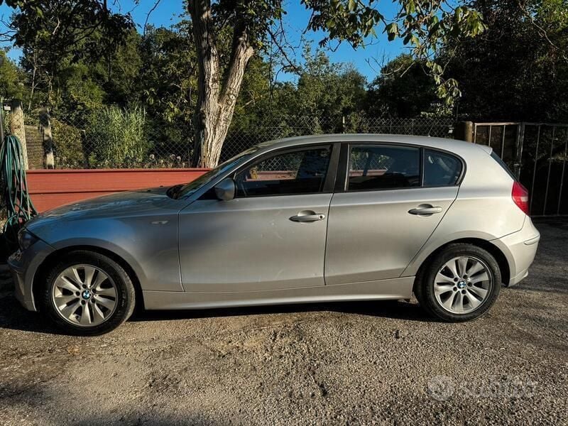 Usata BMW 120 177 CV (130 kW) 2010 Grigio Utilitaria
